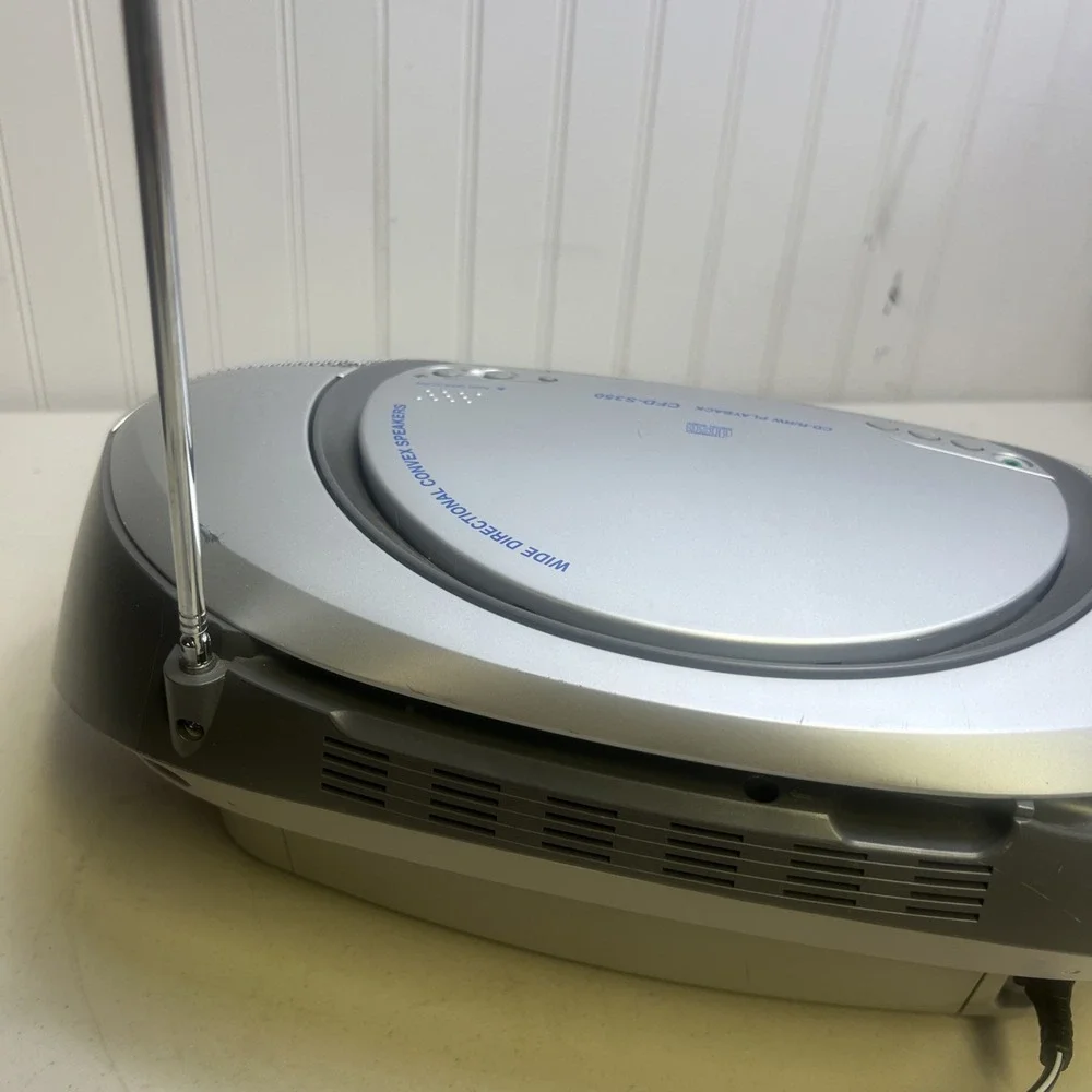 Sony Boombox CFD-S350 Stereo CD Tape AM/FM Power Cord Tested & Working